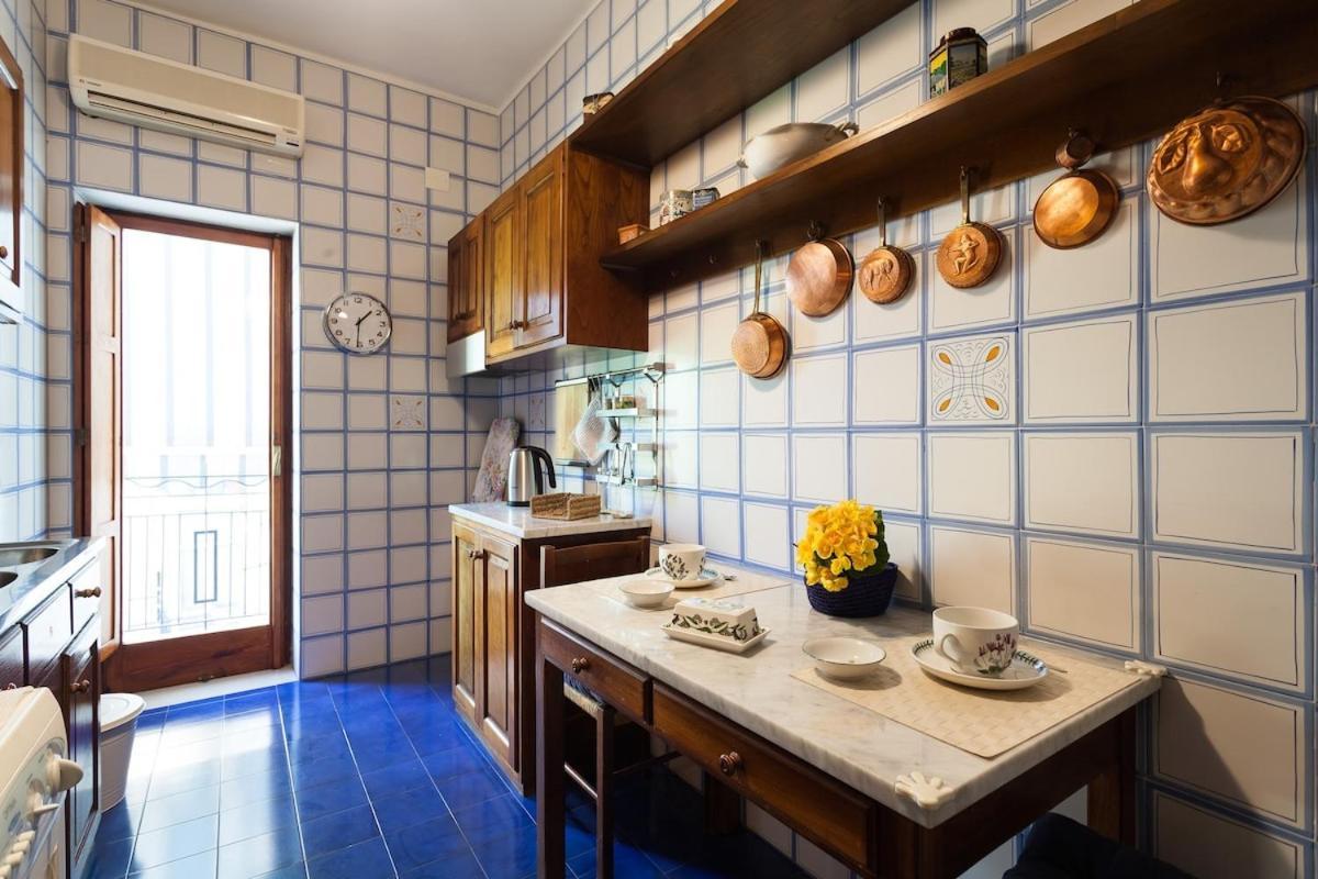 Appartement Casa Nina à Sorrente Extérieur photo